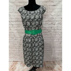 Dressbarn black and white pattern belted dress polyester  size 10